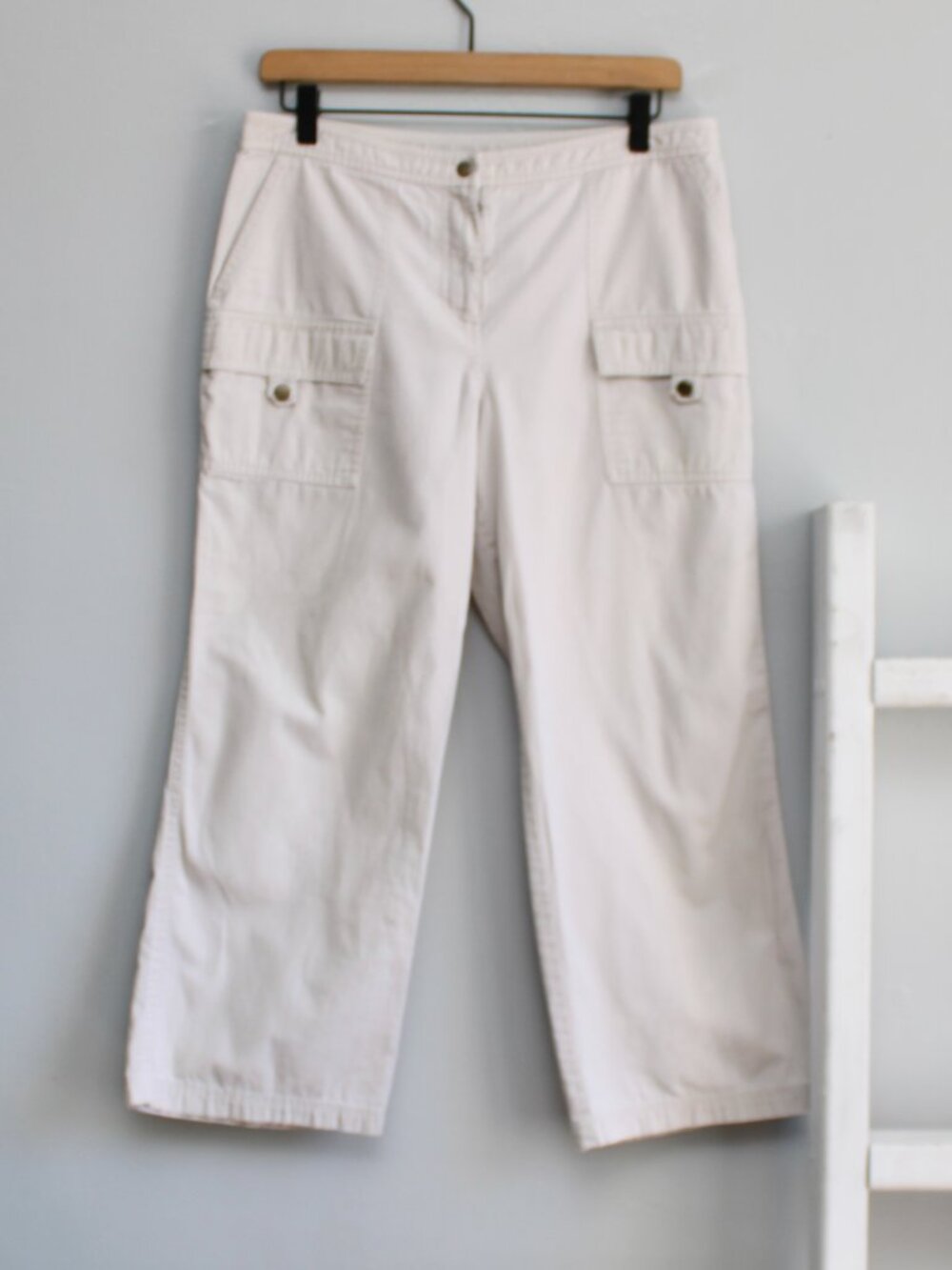 Ann Taylor LOFT Vintage Y2K Cargo Utility Capri Pants Cream Beige Size 8